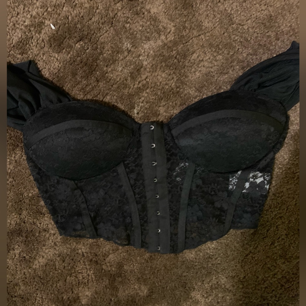 BUNDLE buy the main top and get two others
